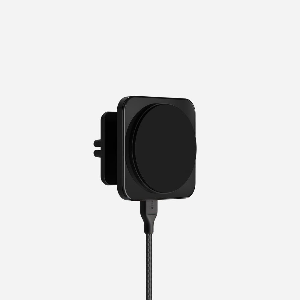 Charge Mount | For Your Vehicle | NOMAD®